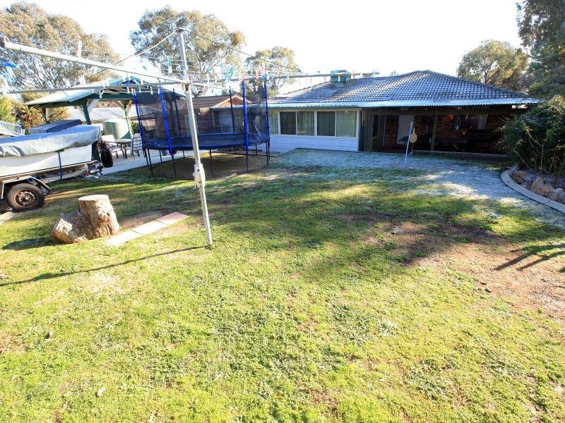 38 Beazley Crescent, Calwell ACT 2905