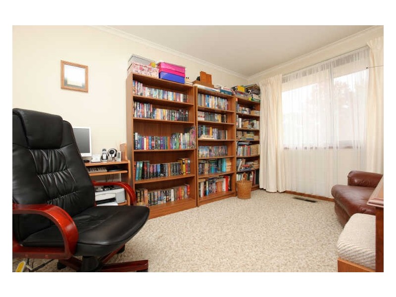 1 Crouch Place, Kambah ACT 2902