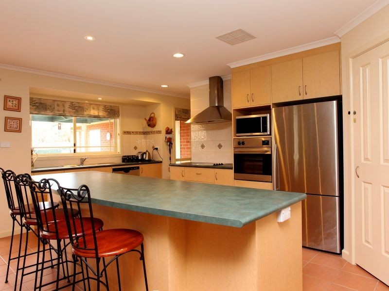 8 Jane Sutherland Street, Conder ACT 2906