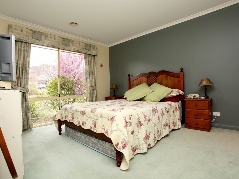 8 Jane Sutherland Street, Conder ACT 2906