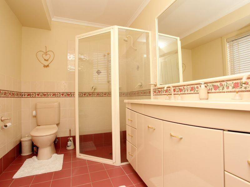 8 Jane Sutherland Street, Conder ACT 2906