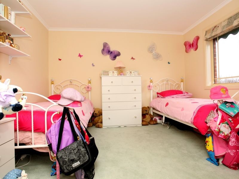 8 Jane Sutherland Street, Conder ACT 2906