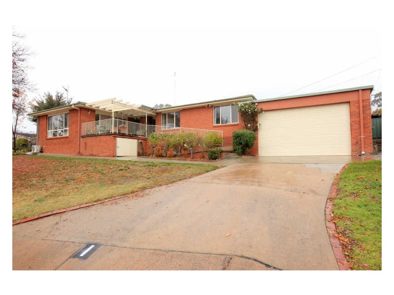 1 McNeil Place, Pearce ACT 2607