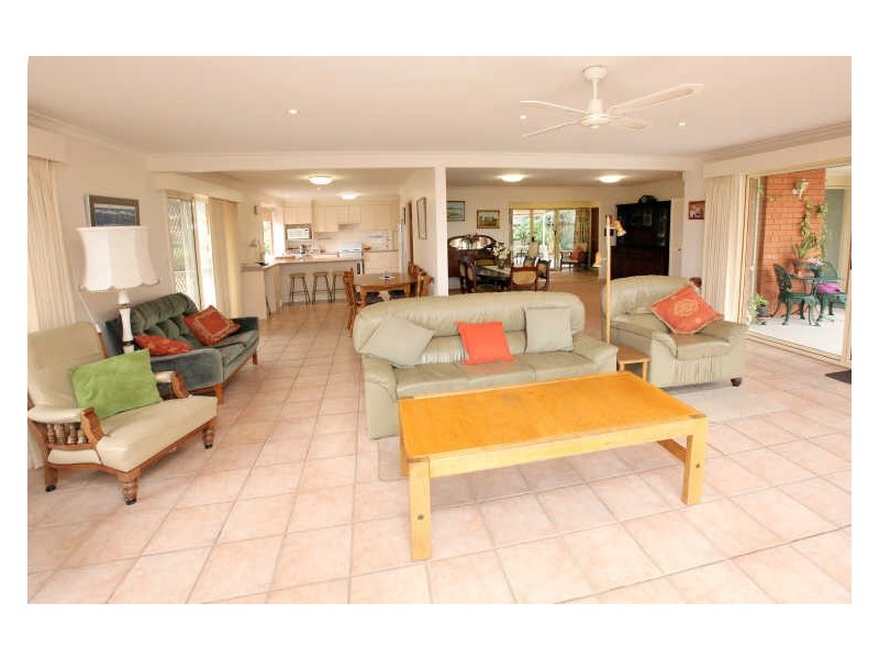 1 McNeil Place, Pearce ACT 2607