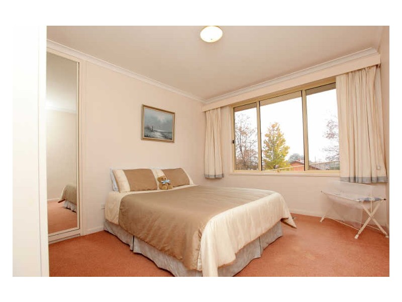 1 McNeil Place, Pearce ACT 2607