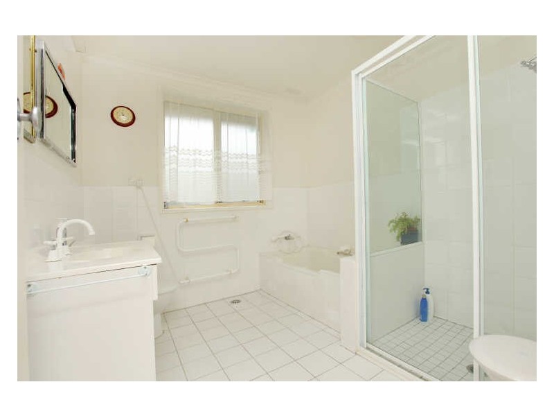 1 McNeil Place, Pearce ACT 2607