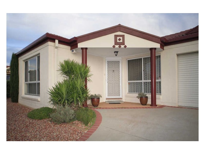 19 Old Sydney Road, Queanbeyan NSW 2620