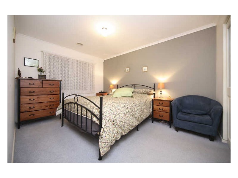 19 Old Sydney Road, Queanbeyan NSW 2620