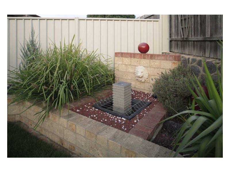 19 Old Sydney Road, Queanbeyan NSW 2620