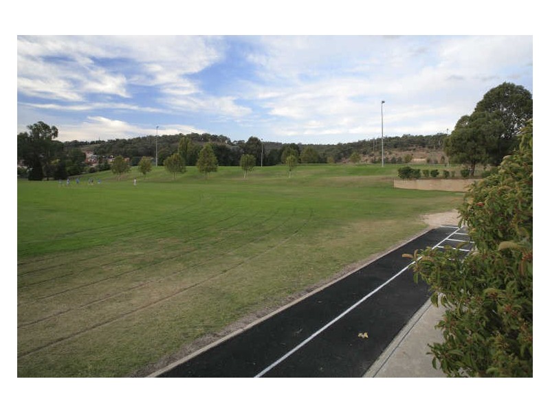 19 Old Sydney Road, Queanbeyan NSW 2620