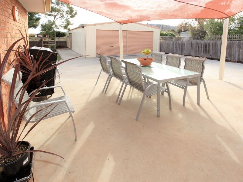 28 Ironbark Crescent, Banks ACT 2906