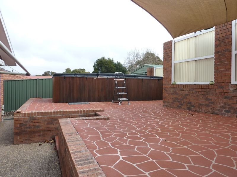2 Kayser Place, Monash ACT 2904