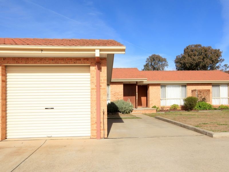 7/13 Ross Road, Queanbeyan NSW 2620