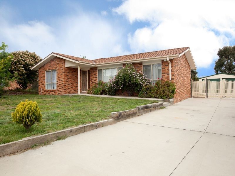 42 Pockett Avenue, Banks ACT 2906
