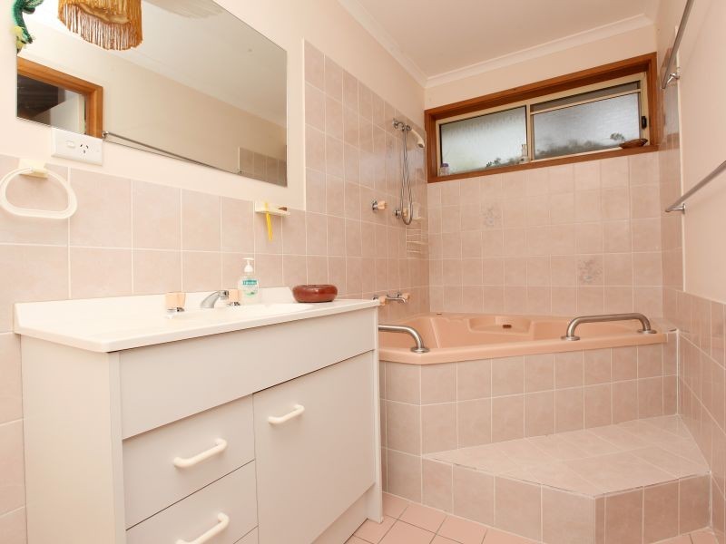 4/28 Ringrose Crescent, Isaacs ACT 2607