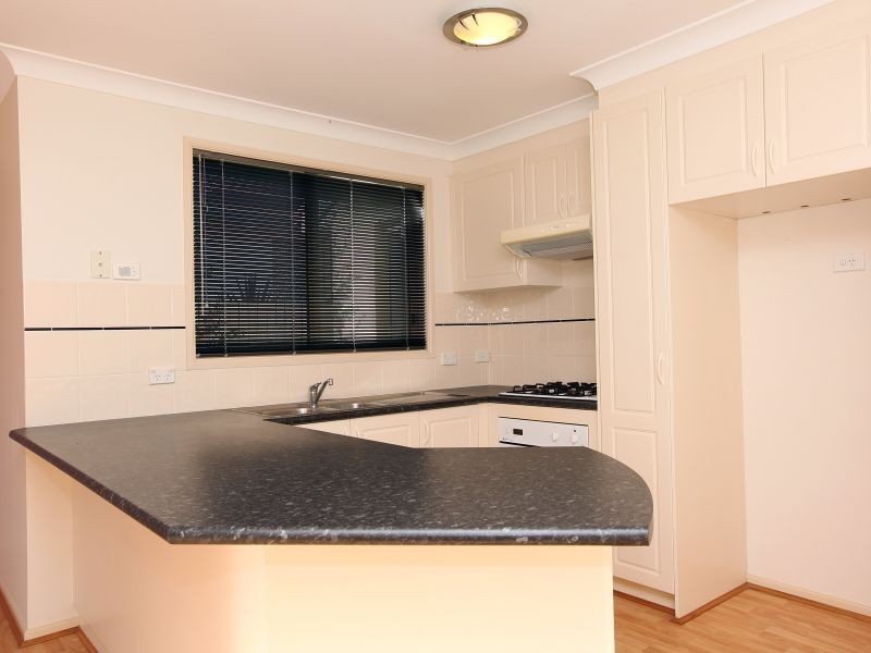 2/17 Whitford Place, Conder ACT 2906