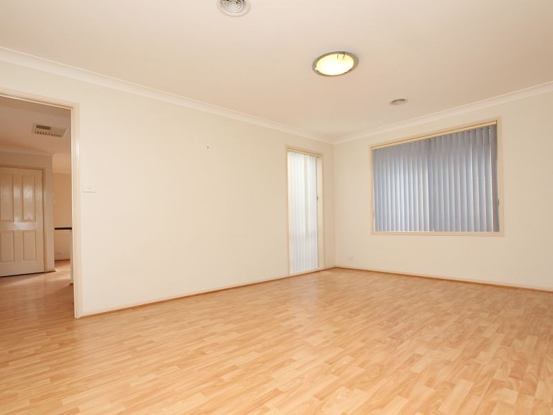 2/17 Whitford Place, Conder ACT 2906