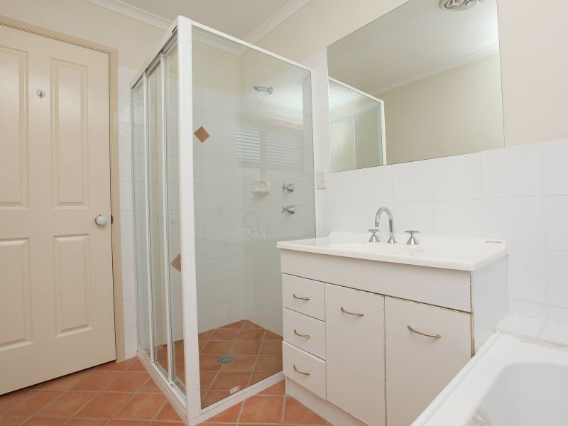 2/17 Whitford Place, Conder ACT 2906
