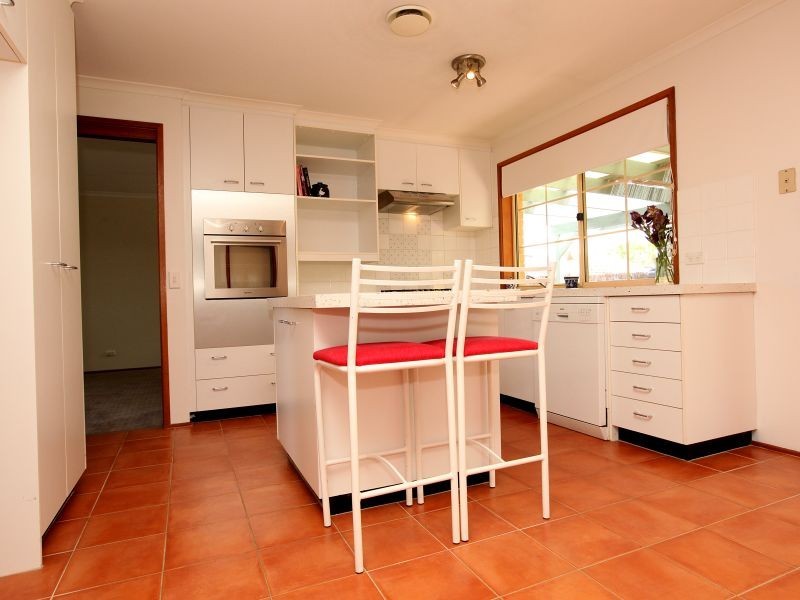 4 Breen Place, Jerrabomberra NSW 2619