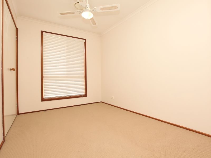 4 Breen Place, Jerrabomberra NSW 2619