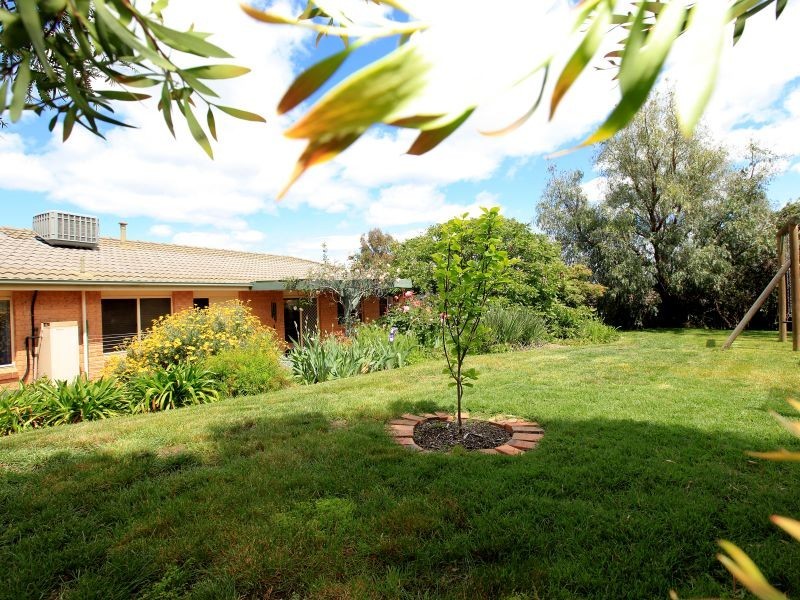 4 Breen Place, Jerrabomberra NSW 2619