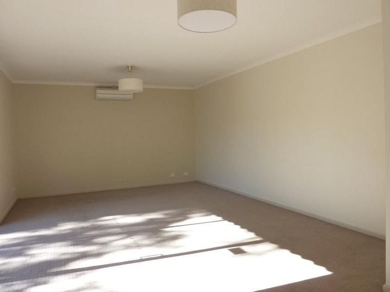 20 Jenner Court, Wanniassa ACT 2903