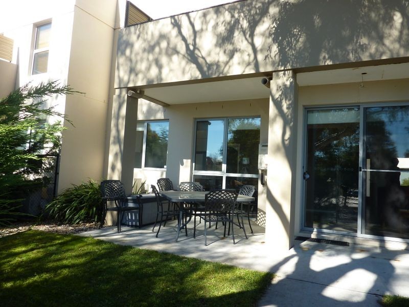 4/6 Webber Crescent, Calwell ACT 2905