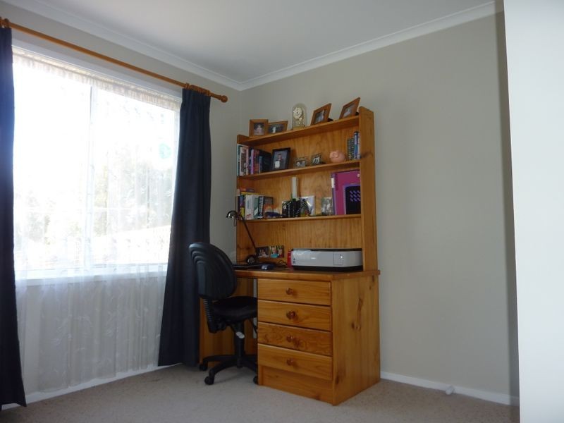 15 Sharman Place, Gordon ACT 2906