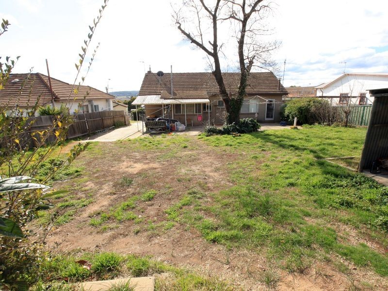 100 Uriarra Road, Queanbeyan NSW 2620