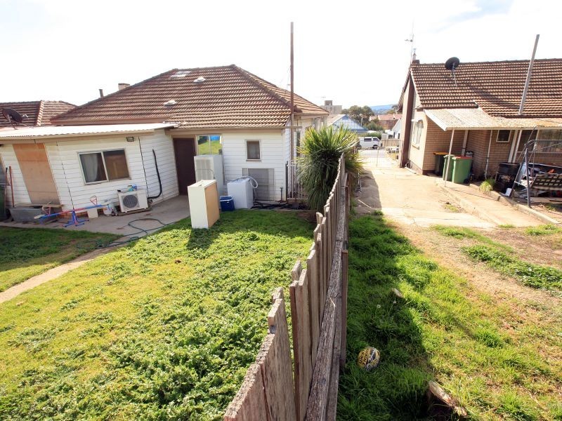 100 Uriarra Road, Queanbeyan NSW 2620