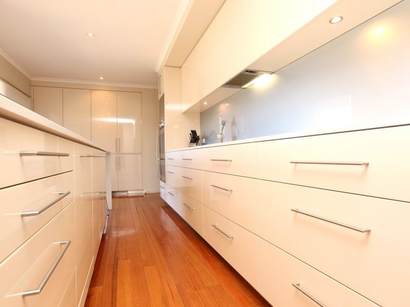 122 Hawkesbury Crescent, Farrer ACT 2607