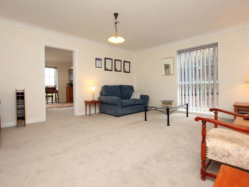 5 Bourchier Close, Calwell ACT 2905