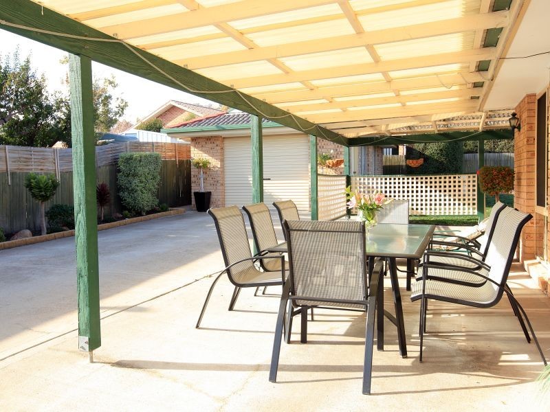 77 Pockett Avenue, Banks ACT 2906