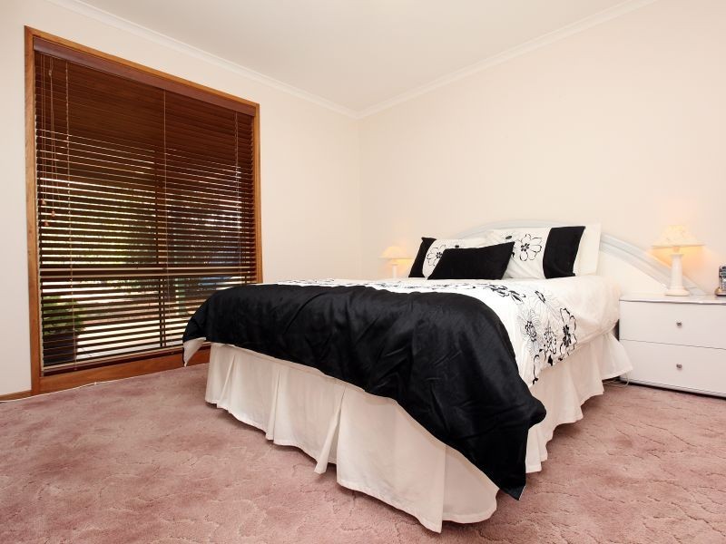 77 Pockett Avenue, Banks ACT 2906