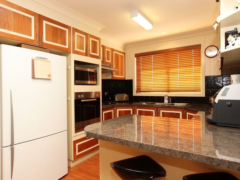 15 Mountain Circuit, Calwell ACT 2905