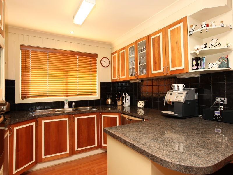 15 Mountain Circuit, Calwell ACT 2905