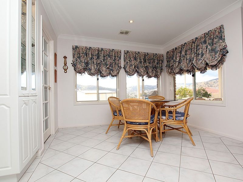 11 Clem Hill Street, Gordon ACT 2906