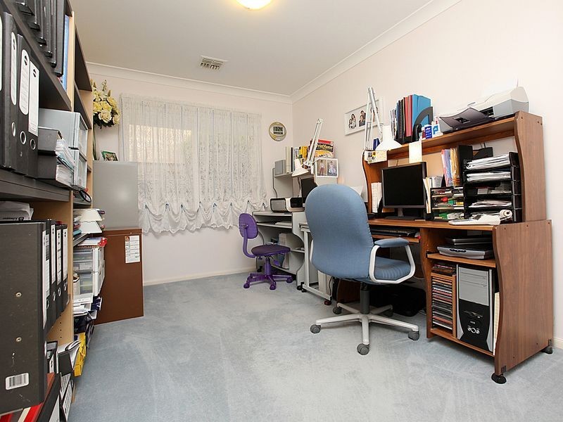 11 Clem Hill Street, Gordon ACT 2906
