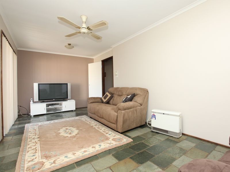 20 Budgen Avenue, Gowrie ACT 2904