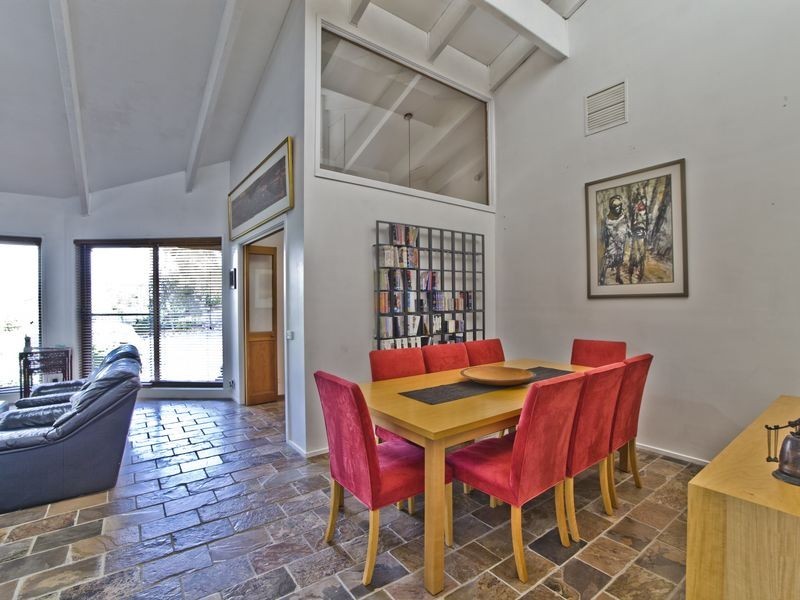 15 Fitzalan Street, Kambah ACT 2902