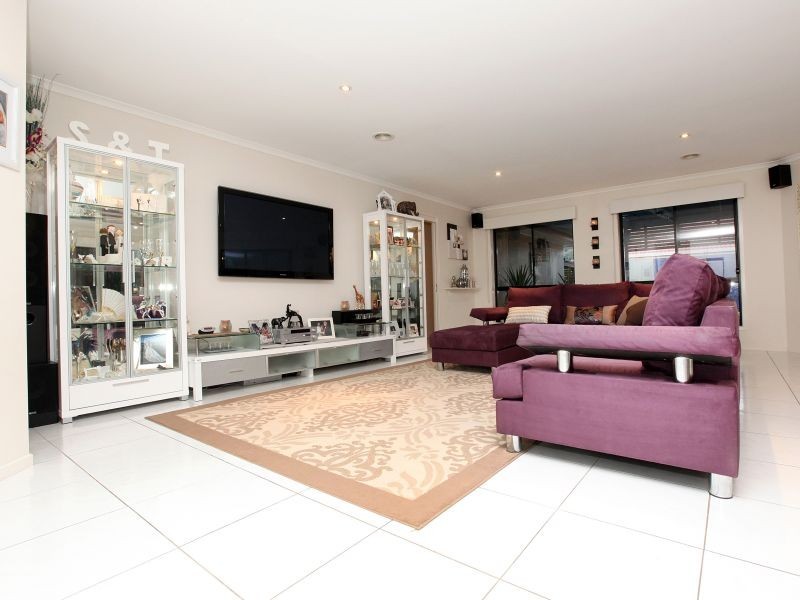 2 Lerra Street, Jerrabomberra NSW 2619