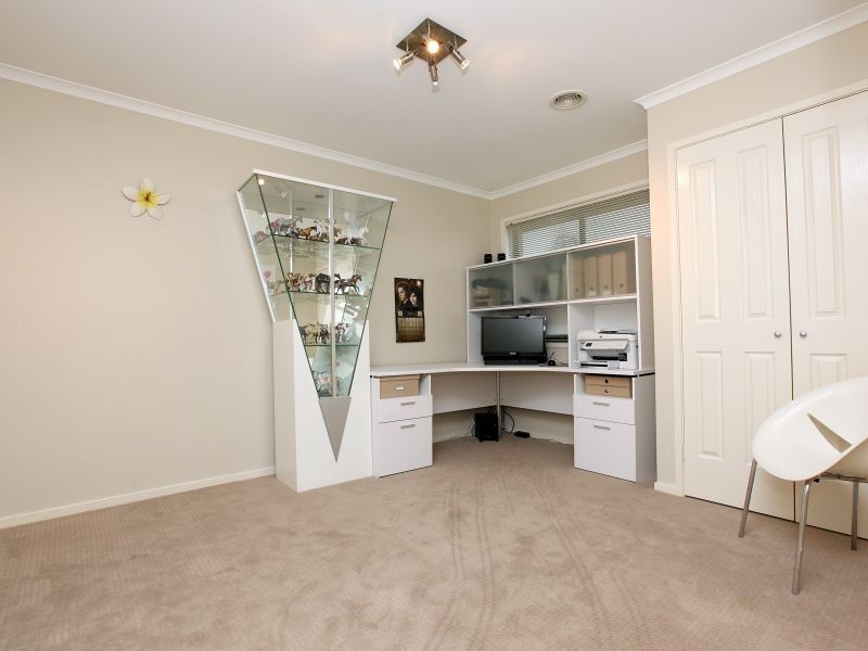 2 Lerra Street, Jerrabomberra NSW 2619
