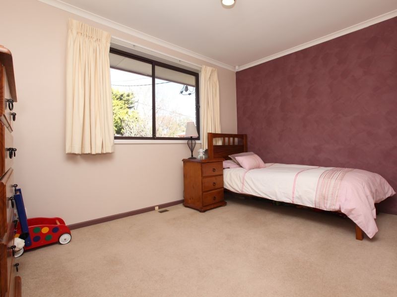 12 Strachan Place, Wanniassa ACT 2903