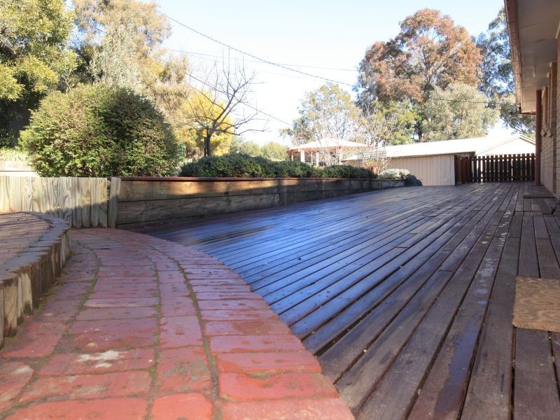 12 Strachan Place, Wanniassa ACT 2903