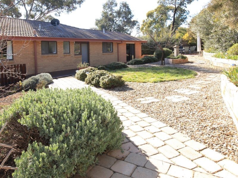 12 Strachan Place, Wanniassa ACT 2903