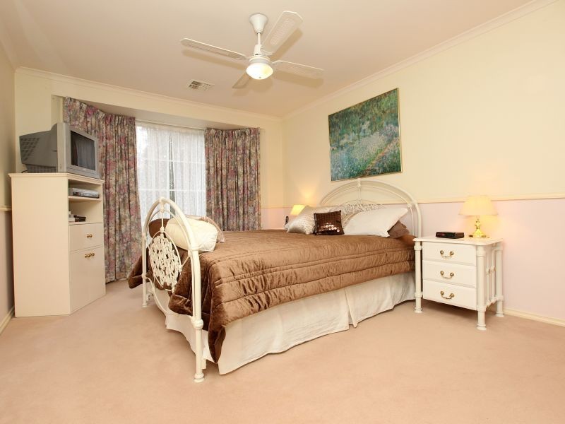 32 Collier Street, Curtin ACT 2605
