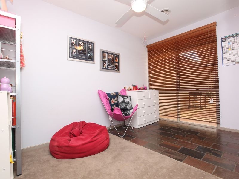 22 Hardie Close, Macarthur ACT 2904