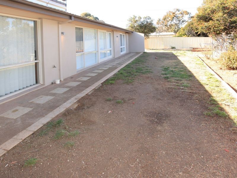22 Hardie Close, Macarthur ACT 2904