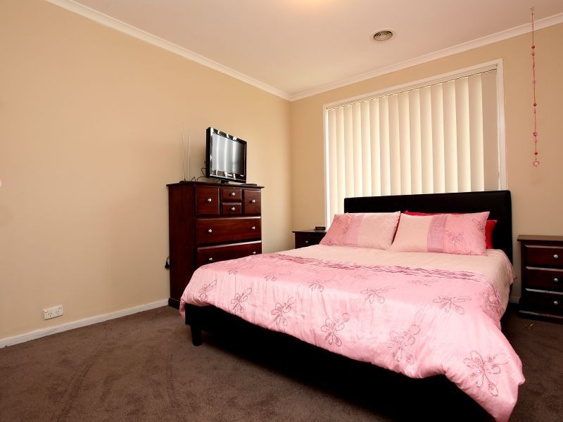 18 Marengo Place, Isabella Plains ACT 2905