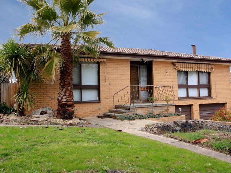 65 Maxworthy Street, Kambah ACT 2902